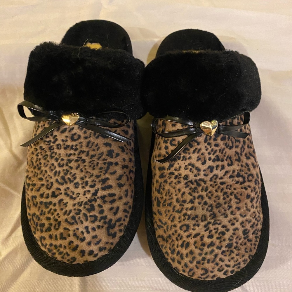 Michael Kors Size 2 Girls Slipper Slides